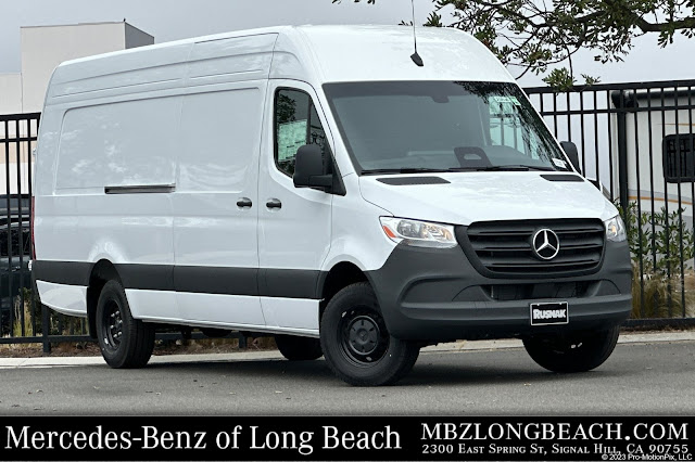 2025 Mercedes-Benz Sprinter 3500 Cargo 170 WB
