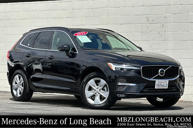 2022 Volvo XC60 B5 Momentum