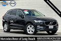 2022 Volvo XC60 B5 Momentum