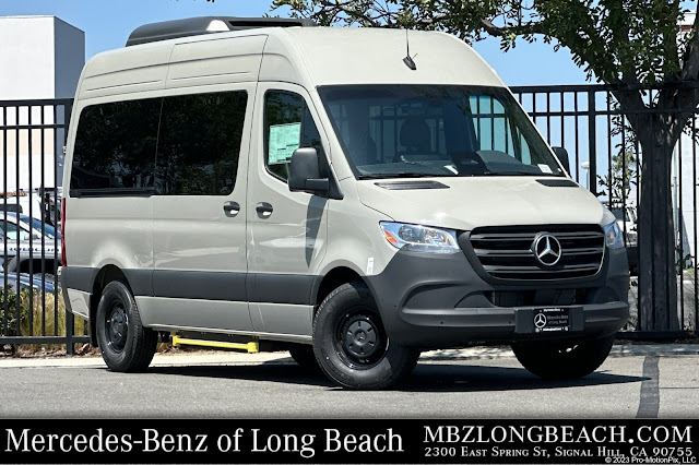 2025 Mercedes-Benz Sprinter 2500 Passenger 144 WB