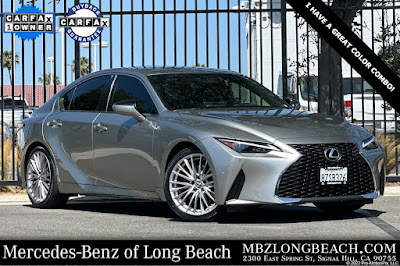 2022 Lexus IS