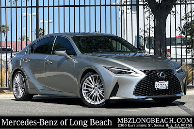 2022 Lexus IS