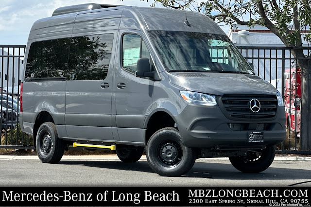 2025 Mercedes-Benz Sprinter 2500 Passenger 144 WB