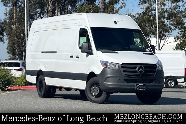 2025 Mercedes-Benz Sprinter 3500 Cargo 170 WB