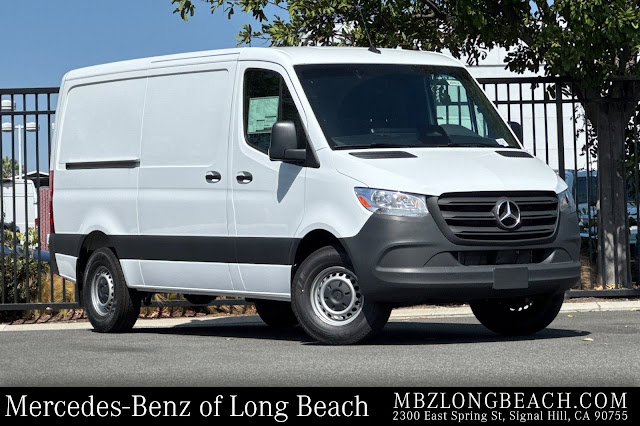 2026 Mercedes-Benz Sprinter 2500 Cargo 144 WB