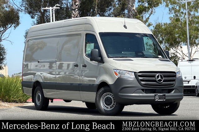 2026 Mercedes-Benz Sprinter 2500 Cargo 170 WB