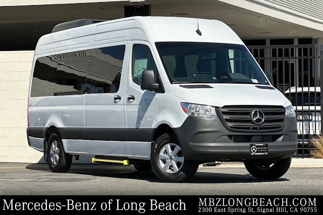 2026 Mercedes-Benz Sprinter 2500 Passenger 170 WB