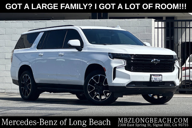 2023 Chevrolet Suburban RST